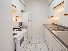 2 1/2 Rénové Meublé Metro Papineau Montréal Appartement - Photo 4