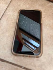 Apple iPhone XR - Photo 2