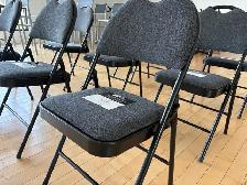 chair and Bluetooth speaker for rent - Photo 3