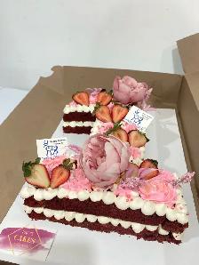 Number cakes, letter cakes custom floral cakes - Photo 5