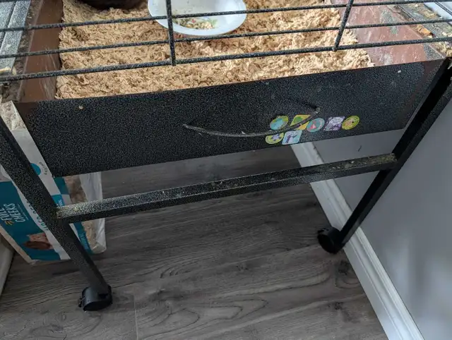 Free rabbit cage