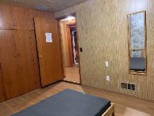Bedroom for Rent (across Westmount Mall) - Utilities Included - Photo 2