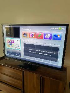 Samsung 55" LCD HDTV (UN55C6500)
