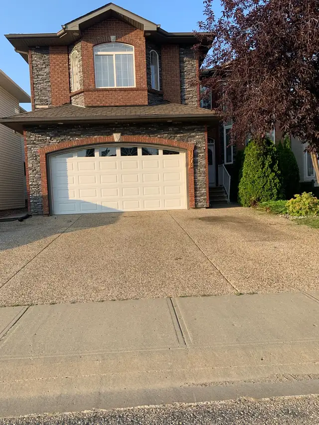 5 BEDROOMS 5 FULL BATHROOMS HOUSE FOR RENT OCT 1 ST