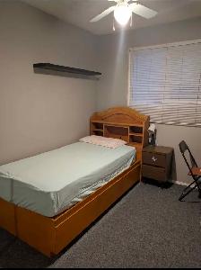 Upper room for rent - Photo 4