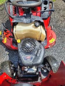 Toro XL460 Lawn Tractor - Photo 6
