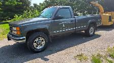 1999 GMC 2500 4x4 Pick-Up Truck - Photo 3