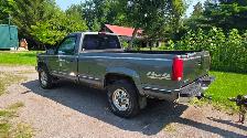 1999 GMC 2500 4x4 Pick-Up Truck - Photo 4