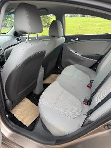 2012 Hyundai accent - Photo 9
