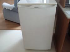 DANBY MINI - FRIDGE - 3.2 CU. FT. EXCELLENT CONDITION