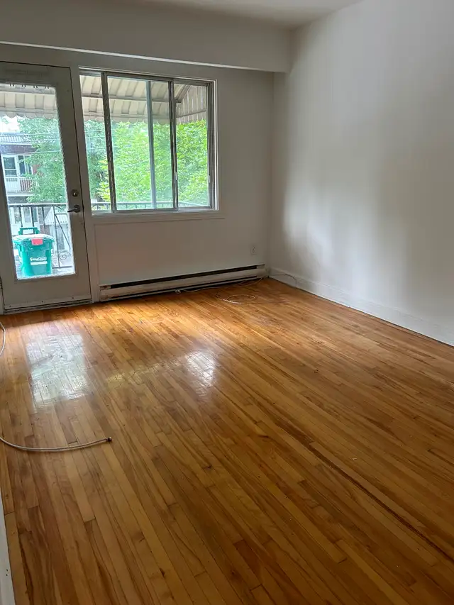 3 1/2 apartment a louer