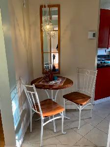 Furnished Heat Lights Internet Parking Downtown Apt. Sept 1! - Photo 2