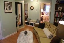 Furnished Heat Lights Internet Parking Downtown Apt. Sept 1! - Photo 5