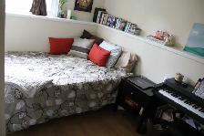 Furnished Heat Lights Internet Parking Downtown Apt. Sept 1! - Photo 10