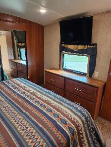 2015 Cedar Creek Silverback 29IK by Forest River - Photo 9