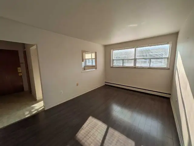 1286 Fennell Ave. East. 1 Bedroom Unit for Rent