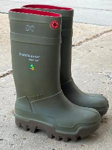 Like New Dunlop Purofort Thermo  Steel Toe Rubber Boots
