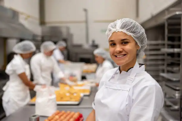 NOW HIRING – GENERAL LABOUR WORKERS