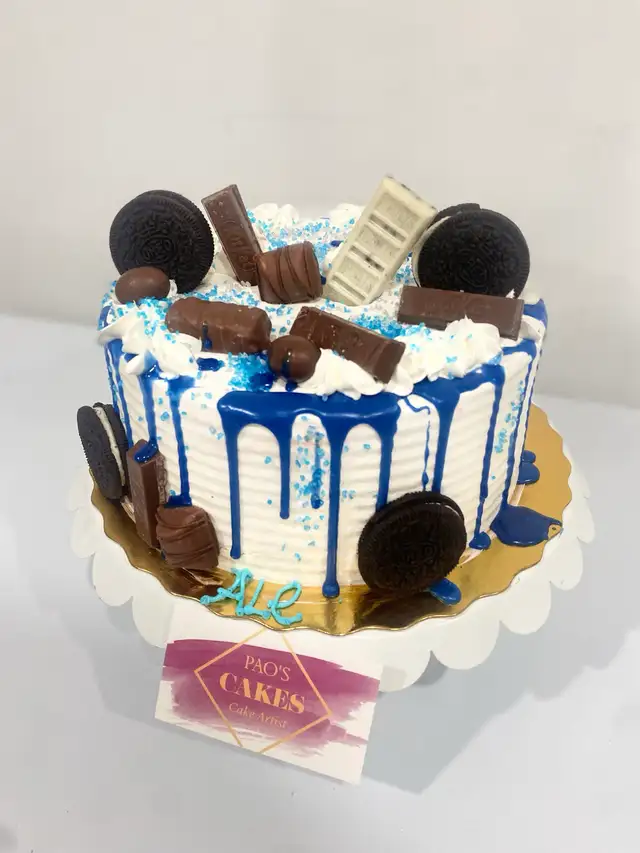 red Velvet cake birthday cakes, anniversary cakes