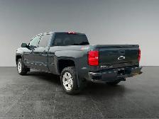 2017 Chevrolet Silverado 1500 LT / 4WD - Photo 4