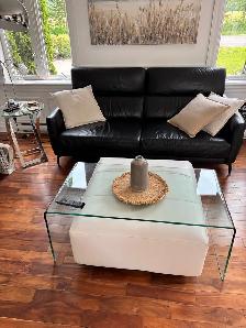 divan en cuir , table avec pouff et lampe torchère - Photo 3