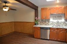 Beautiful 3 Bedroom Apartment - Photo 6
