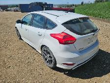 2017 Ford Focus - Photo 3