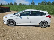 2017 Ford Focus - Photo 5