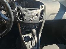 2017 Ford Focus - Photo 16