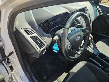 2017 Ford Focus - Photo 18