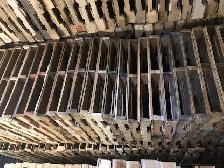 large quantity wood pallet skid wanted 905-670-9049