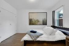 Large Bright Furnished Room | Metro Frontenac | Parking | $850 - Photo 10