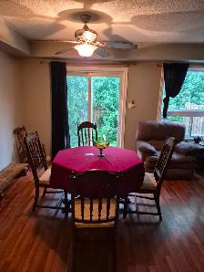 Fully furnished room for rent in orillia in a quiet townhouse. - Photo 3