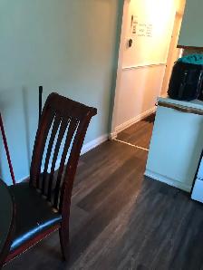 Main Floor Unit 4 Rooms Bungalow House in Scarborough for Rent - Photo 13