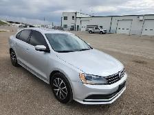 2016 Volkswagen Jetta - Photo 2