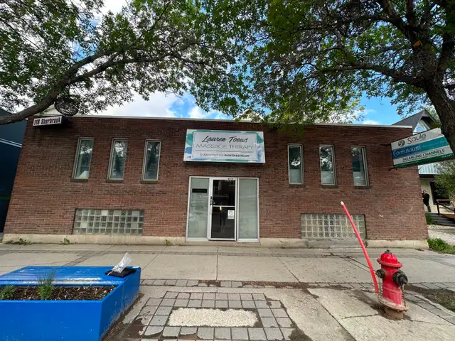 Private Office Space for Lease - 118 Sherbrook Street