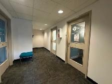 Private Office Space for Lease - 118 Sherbrook Street - Photo 3