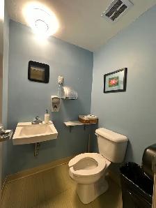 Private Office Space for Lease - 118 Sherbrook Street - Photo 8