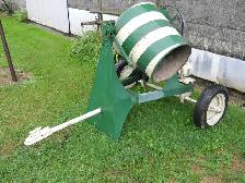 Cement Mixer - Photo 2