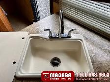 2012 KEYSTONE LAREDO 303TG Travel Trailer - Photo 13