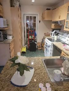 !!!  VERY BIG ROOM FOR RENT ON WOODROFFE 1 BLOCK FROM CARLING - Photo 4