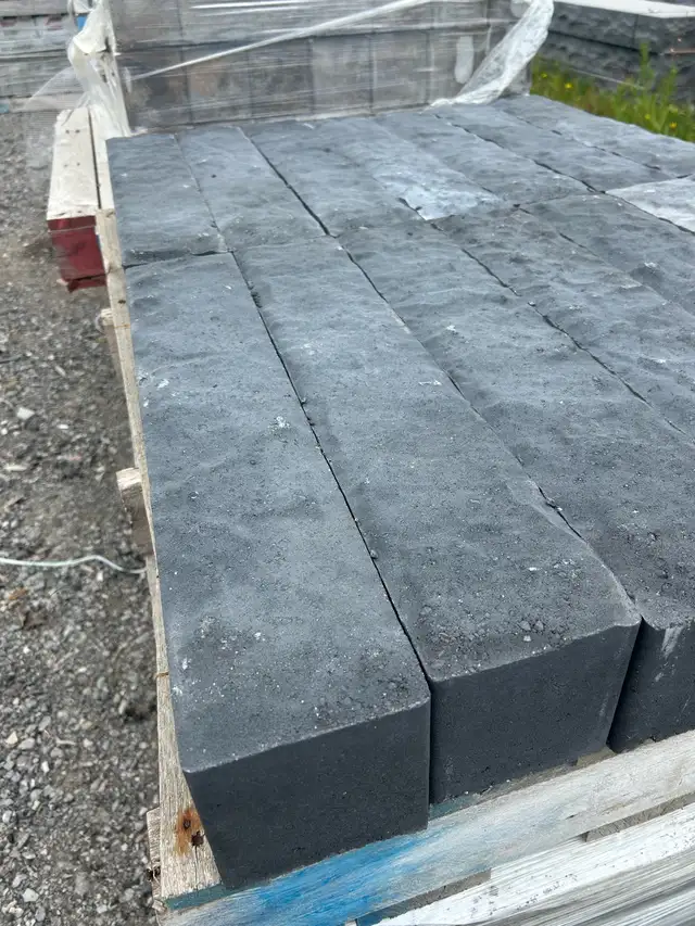 Lafitt Curb - Rockland Black