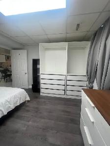 AFFORDABLE ROOM FOR RENT!! Near York University! - Photo 2