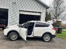 Very good 2014 awd rav4 - Photo 10