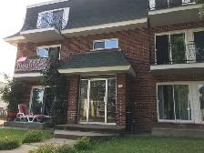 BOISBRIAND 5 1/2 PRÈS DE PLACE ROSEMÈRE.