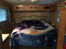 2006 Prowler 5th Wheel - Photo 4