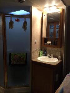 2006 Prowler 5th Wheel - Photo 6