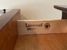 BEAUTIFUL SOLID WOOD BEDROOM SET - Photo 5