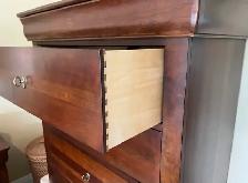 BEAUTIFUL SOLID WOOD BEDROOM SET - Photo 6