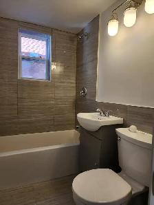 Grand 4 1/2 à louer, 700 mètres du Metro Cartier - Photo 2